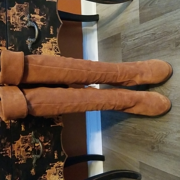 SUEDE BOOTS Size 8 - Picture 3 of 4